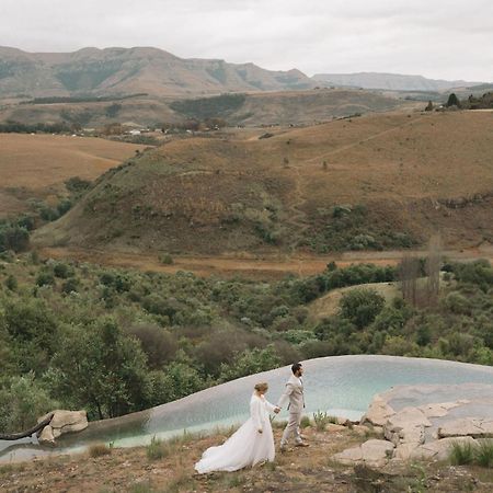 Dragonview Lodge Champagne Valley Екстериор снимка