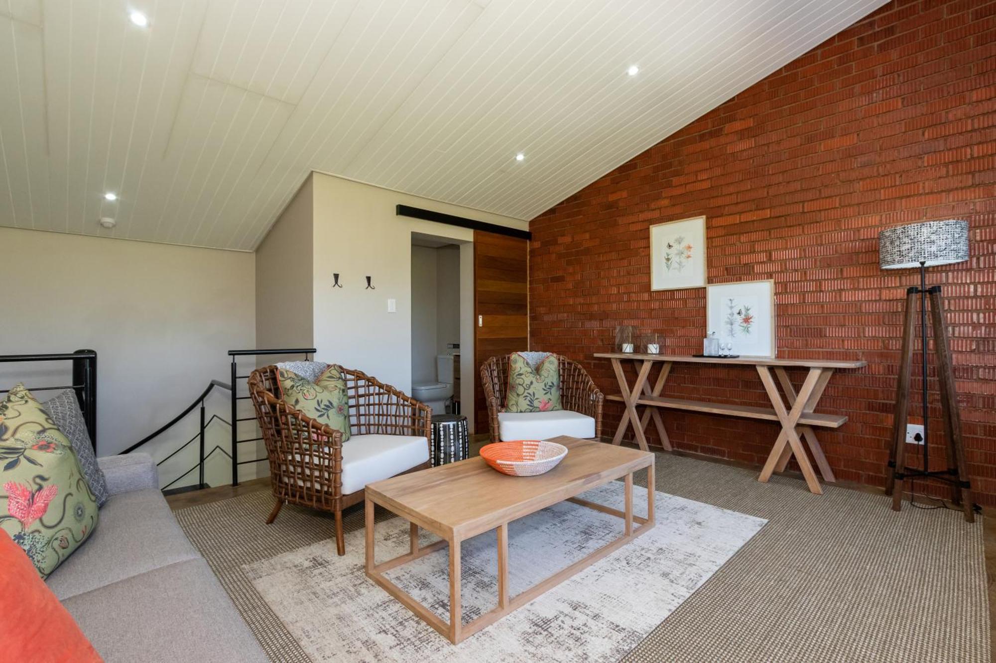 Dragonview Lodge Champagne Valley Екстериор снимка